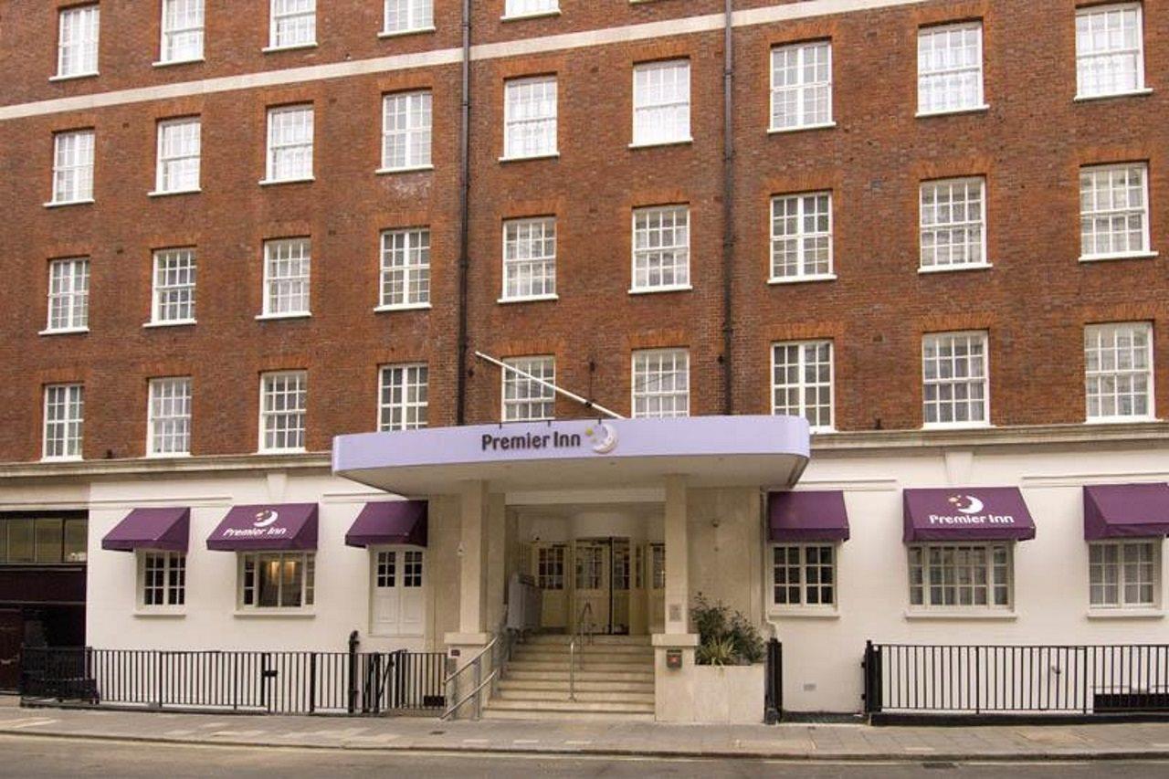 Premier Inn London Victoria Exterior photo